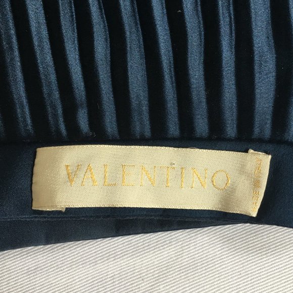 Valentino Navy Silk Pleated Midi Skirt 10 - Picture 7 of 9